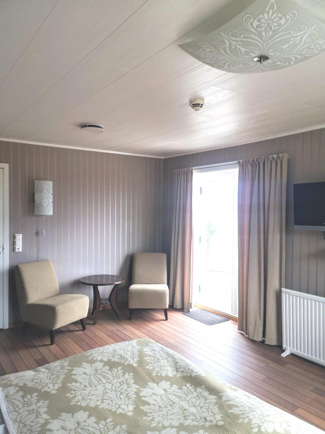 Ulvsvag Gjestgiveri Og Fjordcamping As Zewnętrze zdjęcie