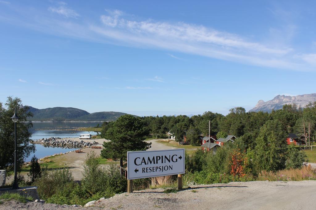 Ulvsvag Gjestgiveri Og Fjordcamping As Zewnętrze zdjęcie